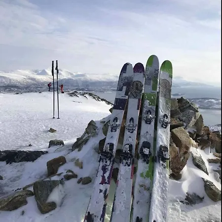 Fully Equipped With Parking For Families, Groups Or Business - 6 People Tromso