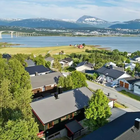 Holiday home Fully Equipped With Parking For Families, Groups Or Business - 6 People *